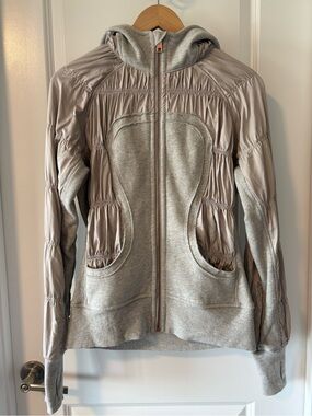 Lululemon Special Edition Scuba Hoodie Gray Rose Gold Zip Size 8